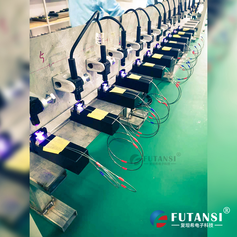 如何挑選光纖應(yīng)用的UVLED固化機(jī)廠家(選擇一款質(zhì)量可靠的UV固化機(jī))