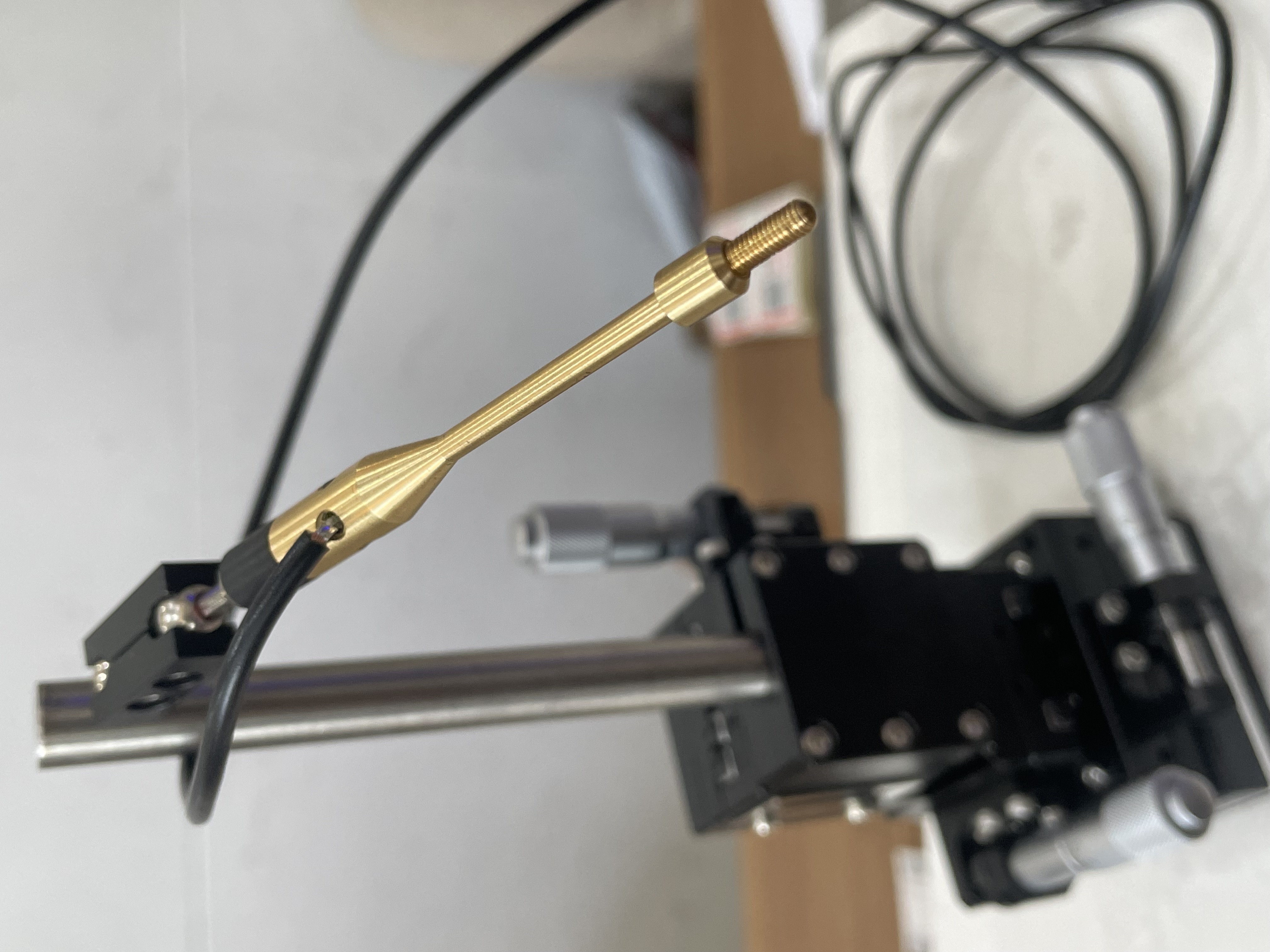 探針臺的應用?光學研究怎么選用探針臺?探針臺的參數(shù)都代表什么?